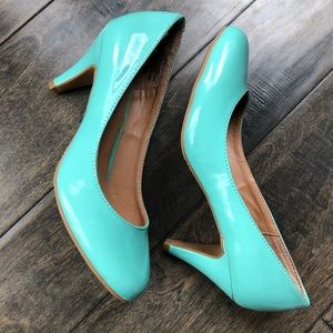 Brand New Tiffany Blue Patent Heels - 6.5